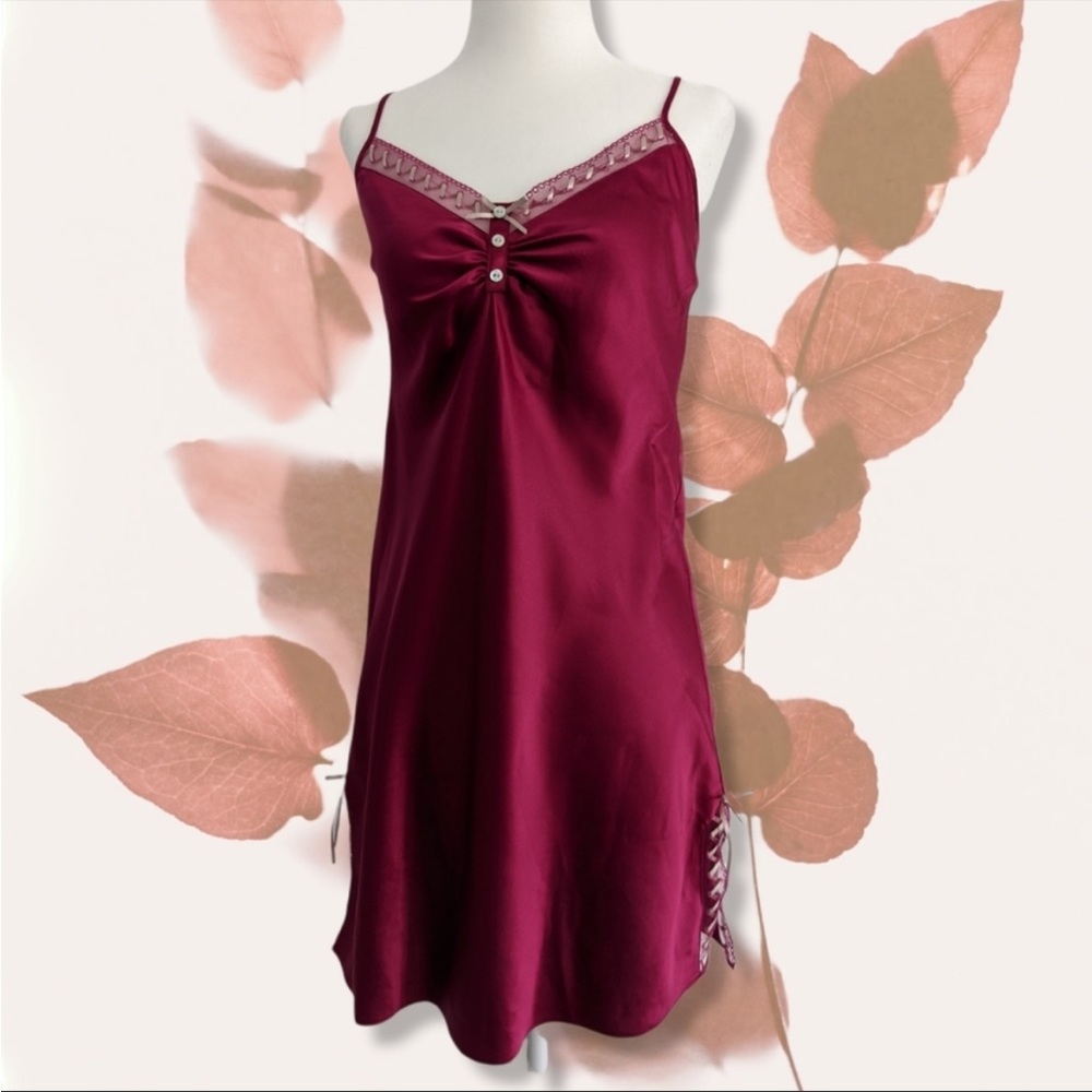 Vintage Silky Wine Burgundy Red Lace Darjeeling Camisole Slip Dress Lingerie